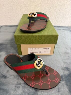 Brand New Women’s Gucci GG Thong Interlocking G Sandals Sz 35.5 (US 5.5)